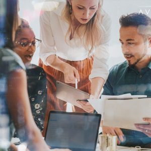 Modeling Total Cost of Ownership (TCO) for Virtualized CRM Platforms with Dynamic Usage Pricing