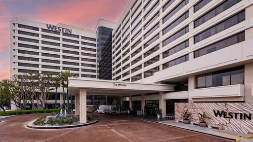 wi laxwi hotel entrance 11452 Wide Hor